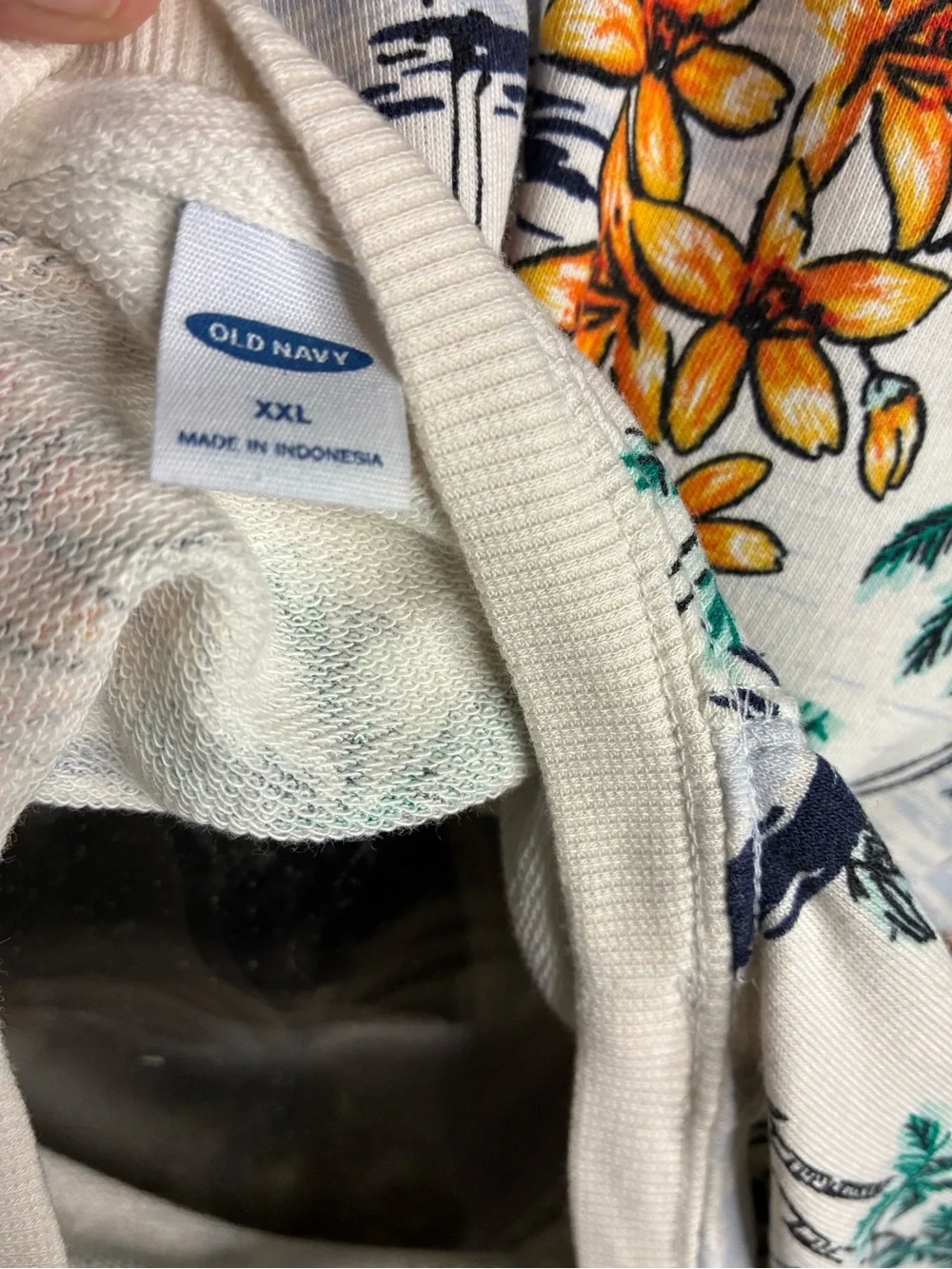 Old Navy White Tropical Palm & Flamingo Print Sweatshirt - Picture 4 of 4